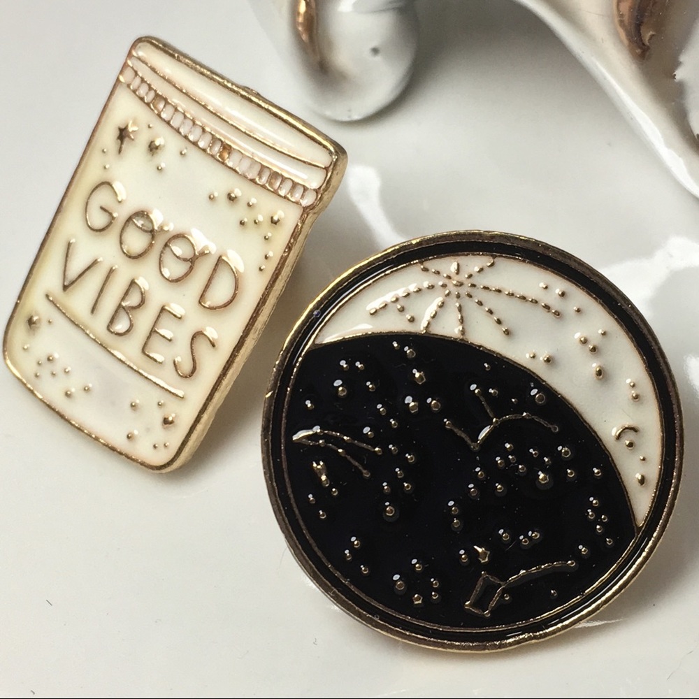 “Good Vibes” & astrology stars enamel pin set NIB